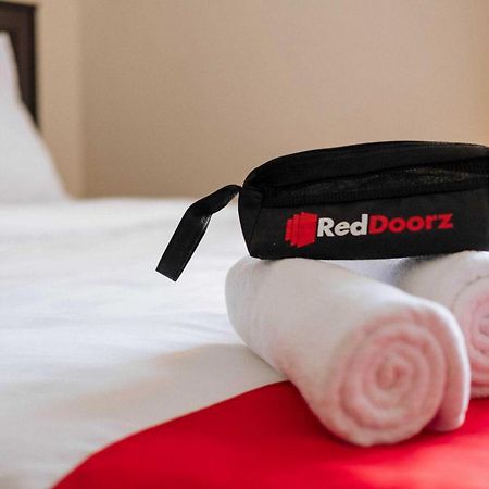 Reddoorz Near Mojokerto Train Station Hotel Bagian luar foto