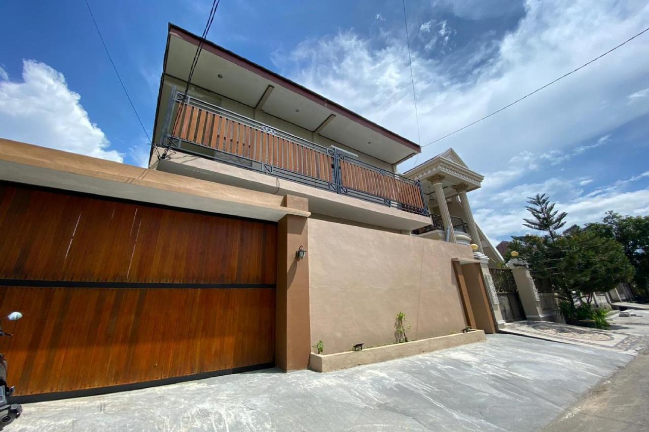 Reddoorz Near Mojokerto Train Station Hotel Bagian luar foto