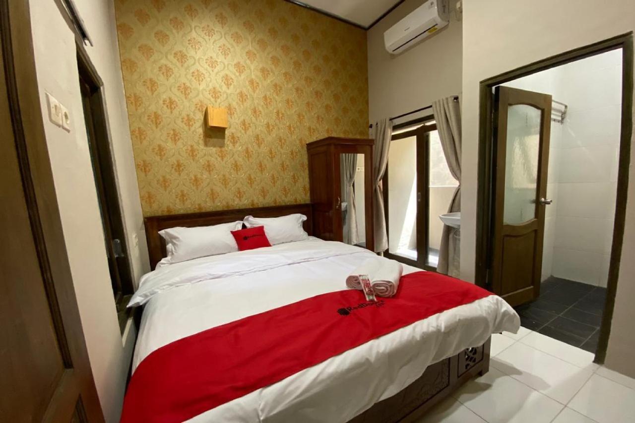 Reddoorz Near Mojokerto Train Station Hotel Bagian luar foto
